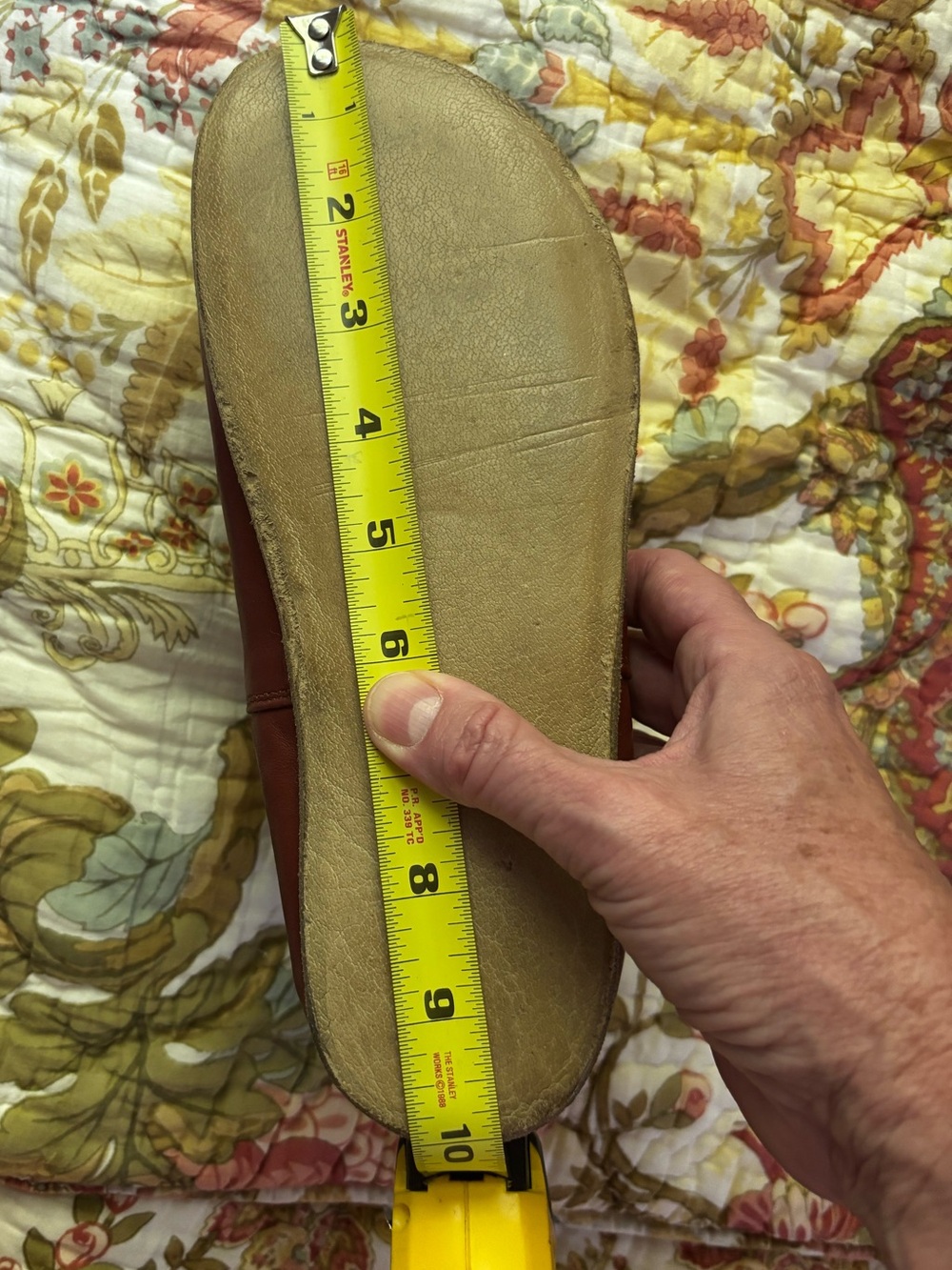 Aintap Feel Barefoot Chelsea Boots NWOT - Picture 7 of 8